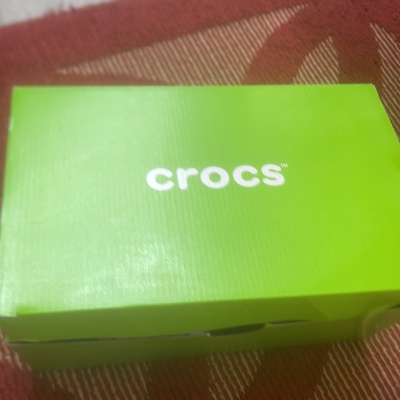 Women Crocs - Picture 2 of 3